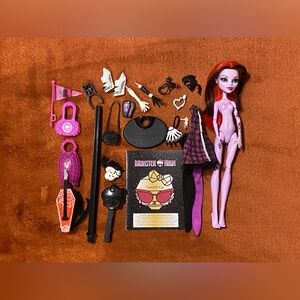 Monster High Opperetta Doll & Accessories Lot